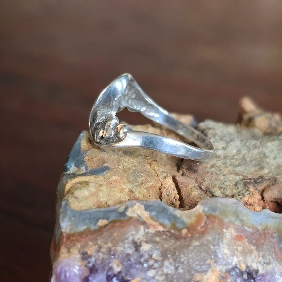 VTG Sterling Silver Diamond Cut Wave Design Ring Size 6 Textured Detail Signed - Picture 2 of 8
